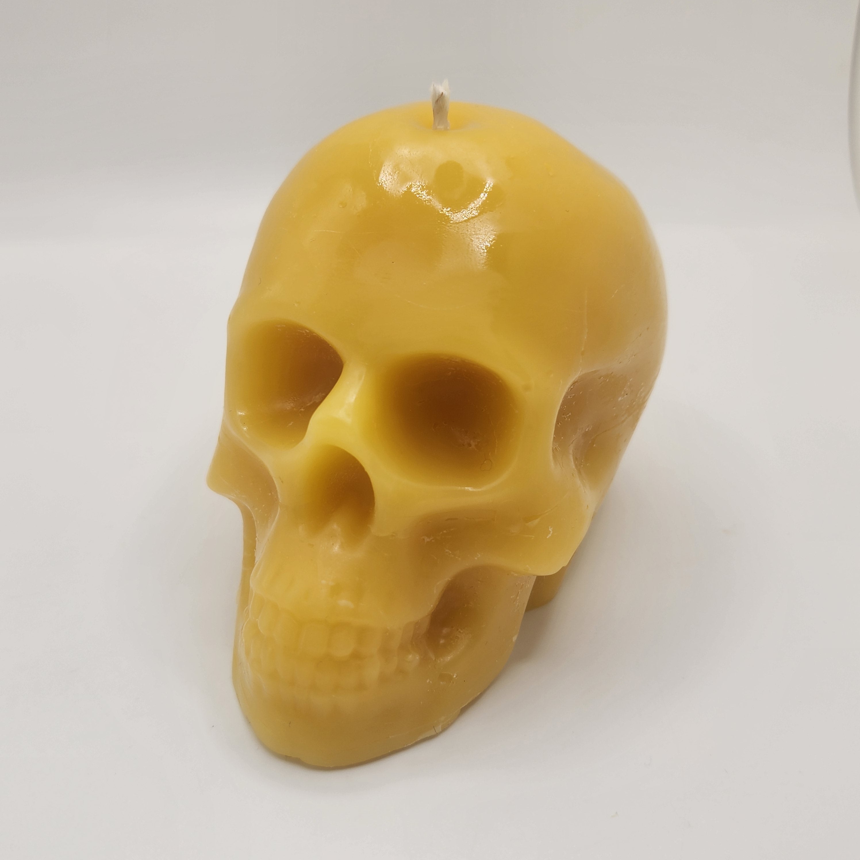 Skull Beeswax Candle – 7.0 oz - SAVAGE BEE-CHES®