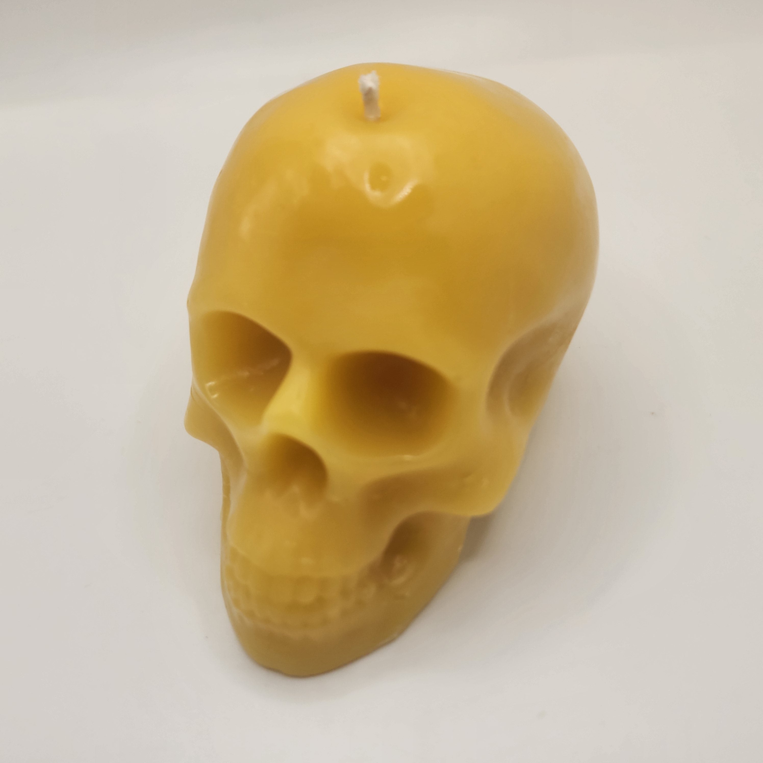 Skull Beeswax Candle – 7.0 oz - SAVAGE BEE-CHES®